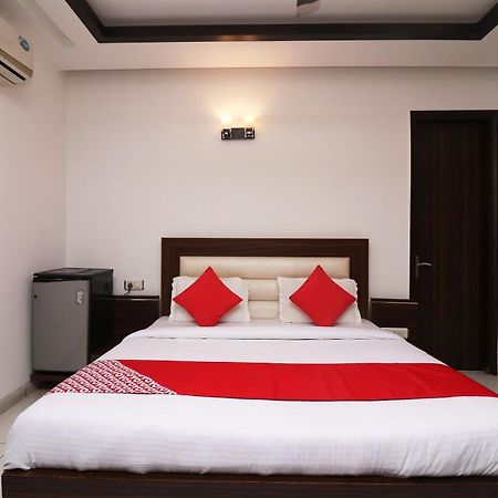 Wonderland Inn Near Aravali Biodiversity Park Гургаон Экстерьер фото