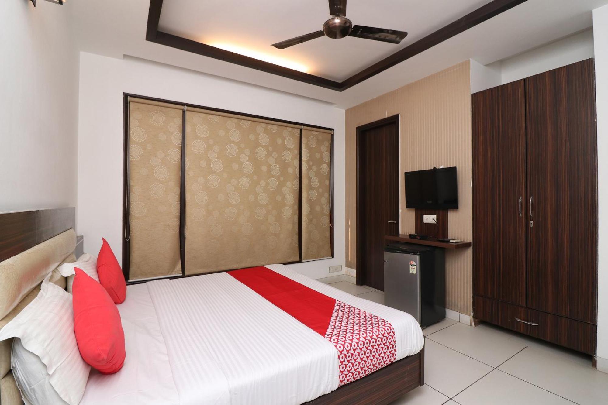 Wonderland Inn Near Aravali Biodiversity Park Гургаон Экстерьер фото